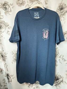 Howitzer Hunting MFG T-shirt size XL